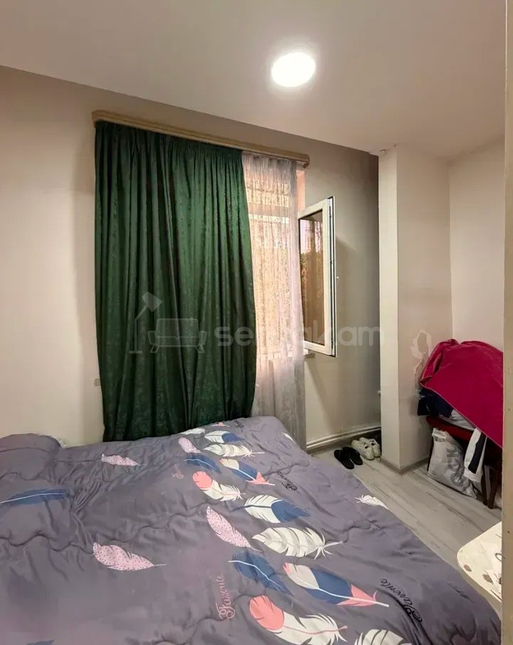 4 Սենյականոց Բնակարան, 74քմ, 1/5 հարկ, Նորմալ Վիճակում