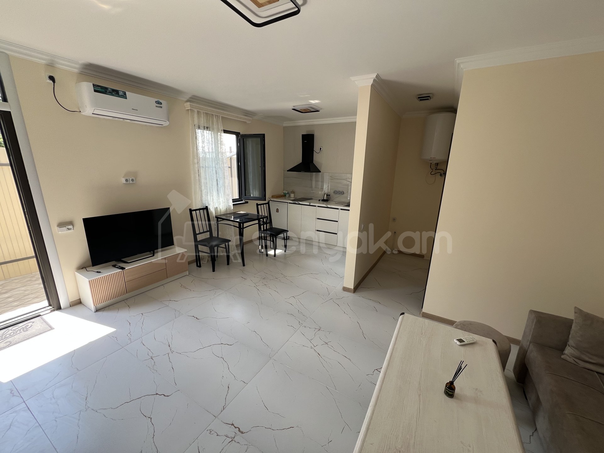 3 Սենյականոց Բնակարան Նորակառույցում, 45քմ, 1/1 հարկ, Կապիտալ Վերանորոգված
