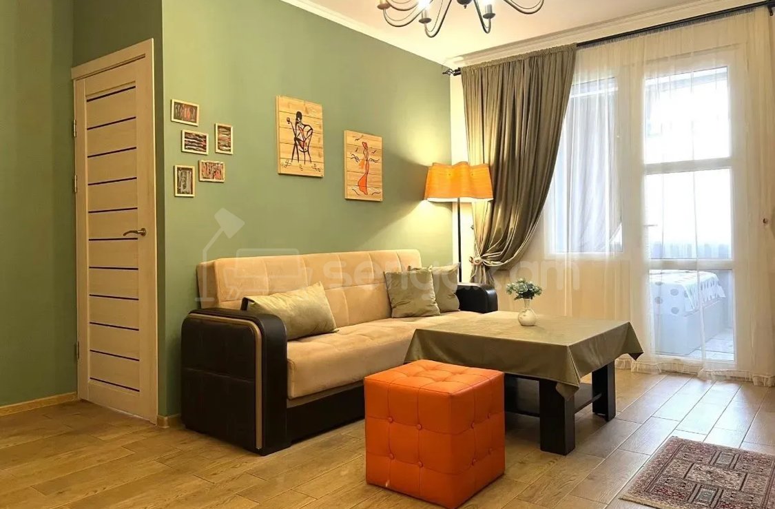 2 Սենյականոց Բնակարան Քարե Շենքում, 47քմ, 4/5 հարկ, Կապիտալ Վերանորոգված, Կահավորված, Արևկող