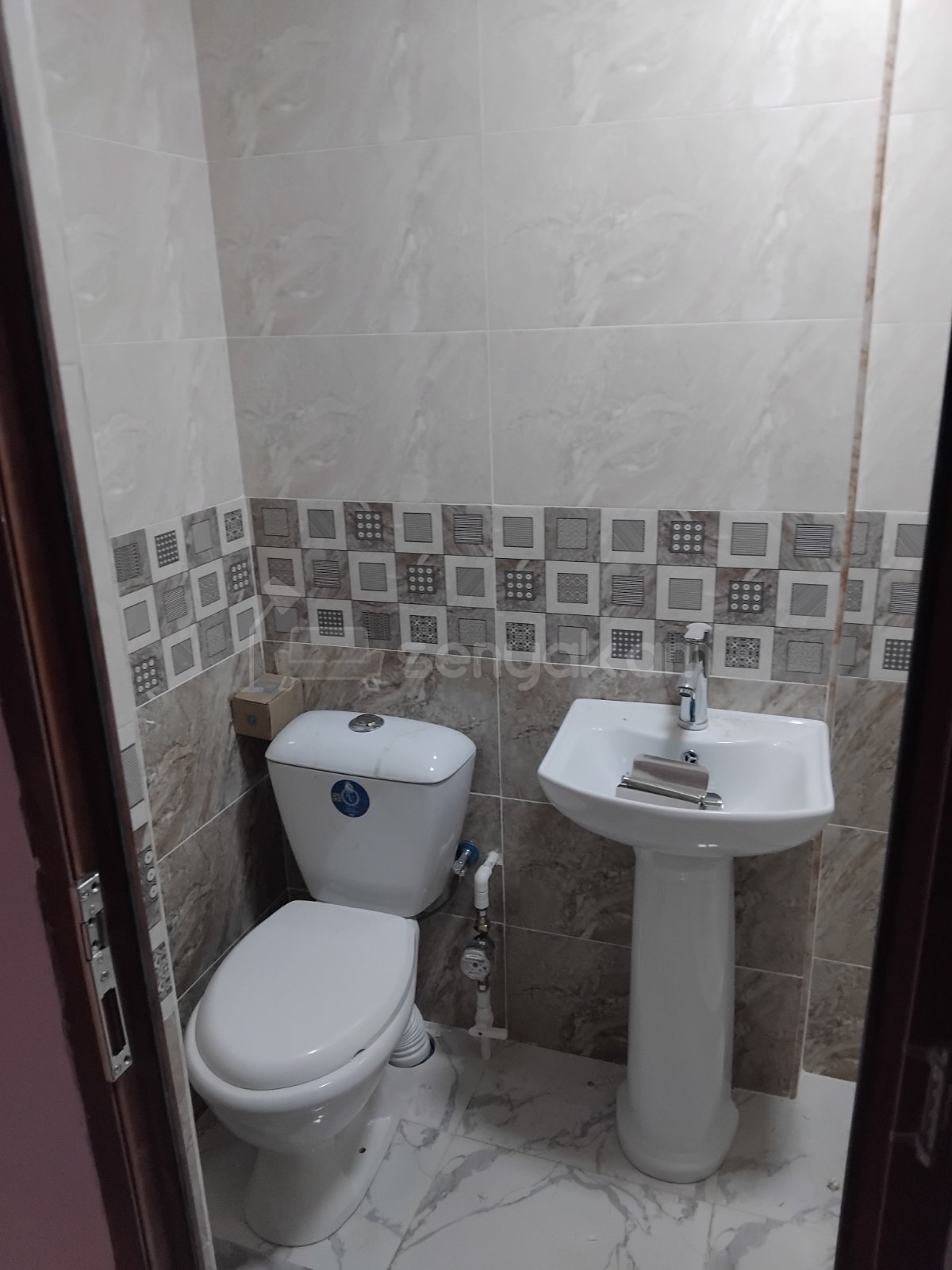 1 Սենյականոց Բնակարան, 35քմ, 8/9 հարկ, Նորմալ Վիճակում