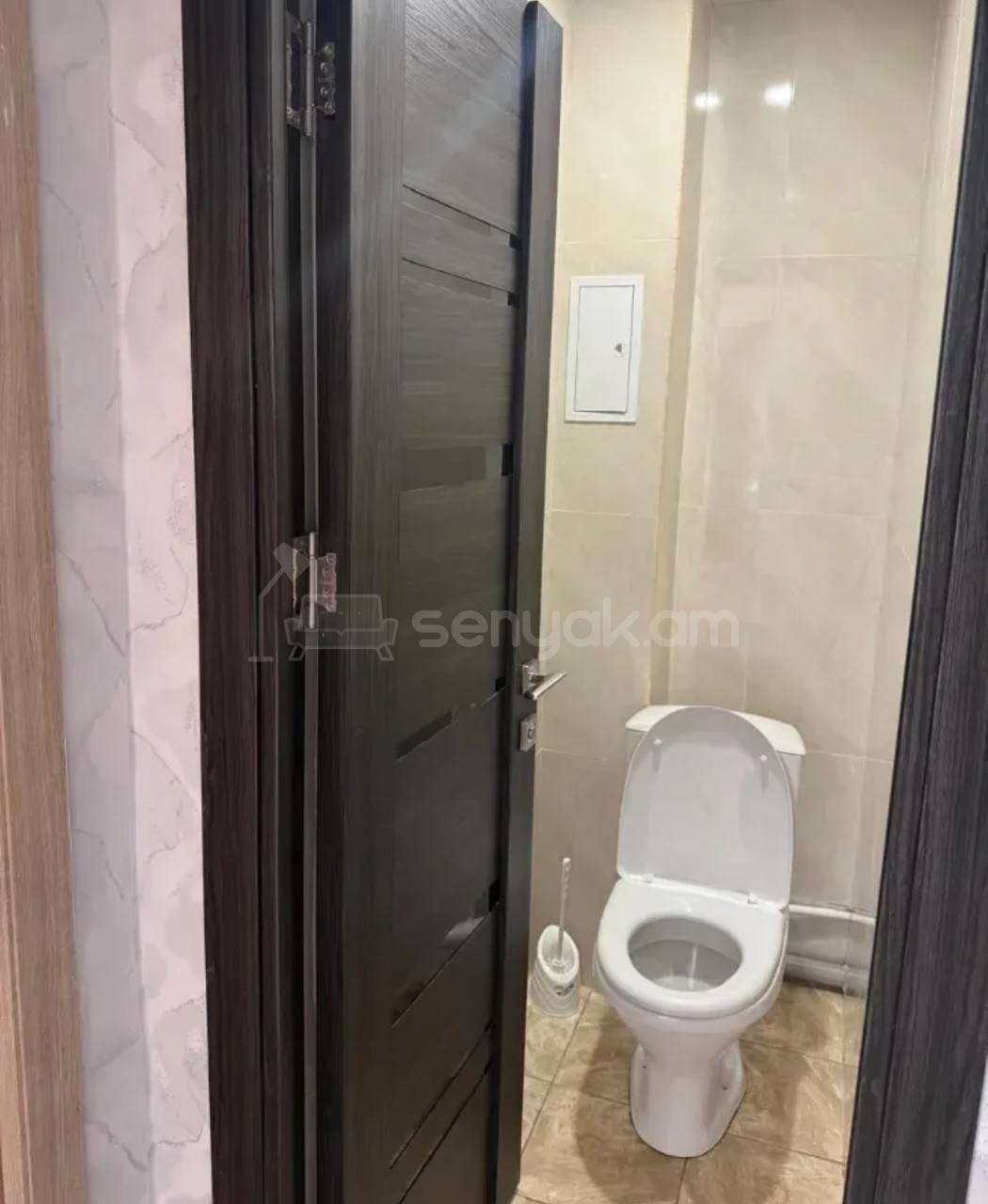 3 Սենյականոց Բնակարան Քարե Շենքում, 77քմ, 2/5 հարկ, Կապիտալ Վերանորոգված