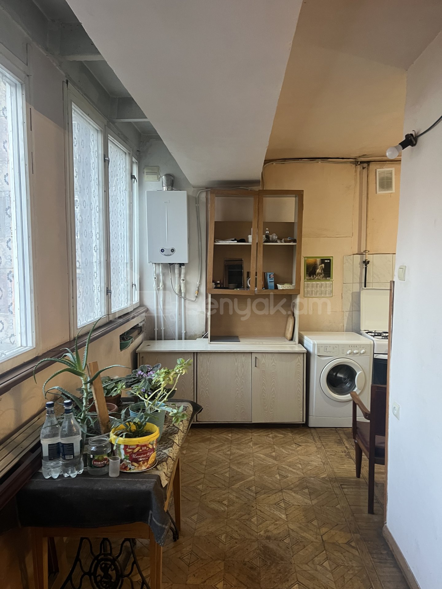 3 Սենյականոց Բնակարան, 78քմ, 4/9 հարկ, Նորմալ Վիճակում