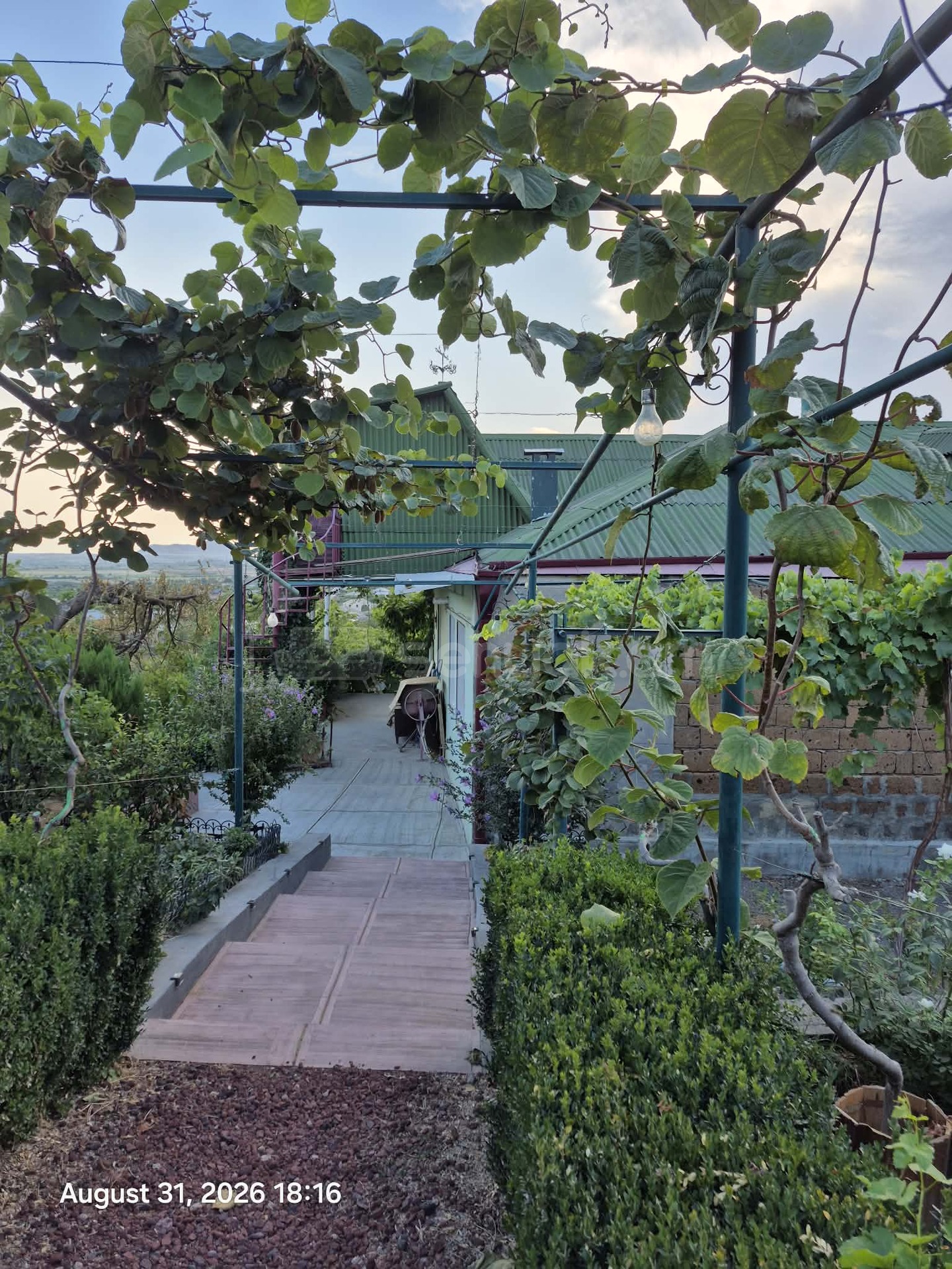 3 Սենյականոց Սեփական Տուն, 234քմ, Կապիտալ Վերանորոգված