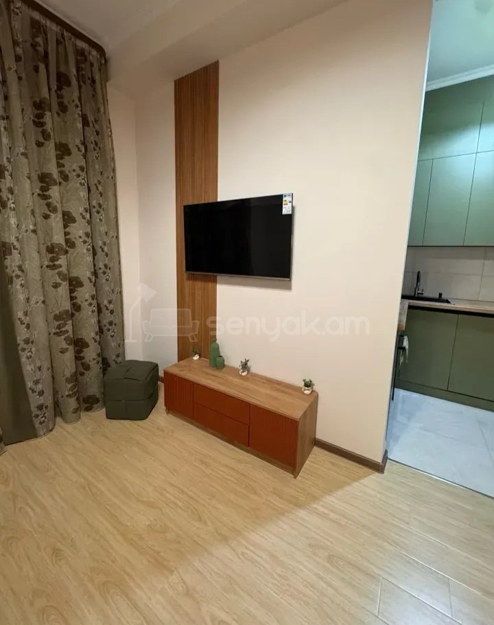 2 Սենյականոց Բնակարան Նորակառույց Քարե Շենքում, 50քմ, 8/8 հարկ, Կապիտալ Վերանորոգված, Կահավորված