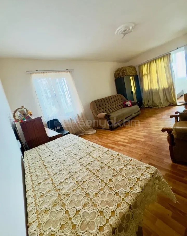 2 Սենյականոց Բնակարան Քարե Շենքում, 57քմ, 3/9 հարկ, Կապիտալ Վերանորոգված, Կահավորված