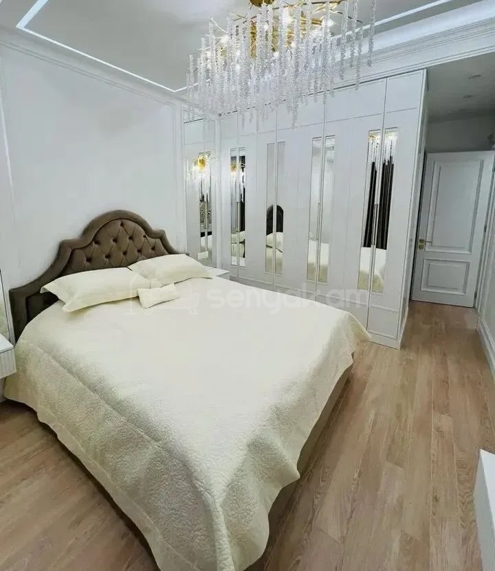3 Սենյականոց Բնակարան Նորակառույցում, 135քմ, 12/15 հարկ, Դիզայներական Վերանորոգված