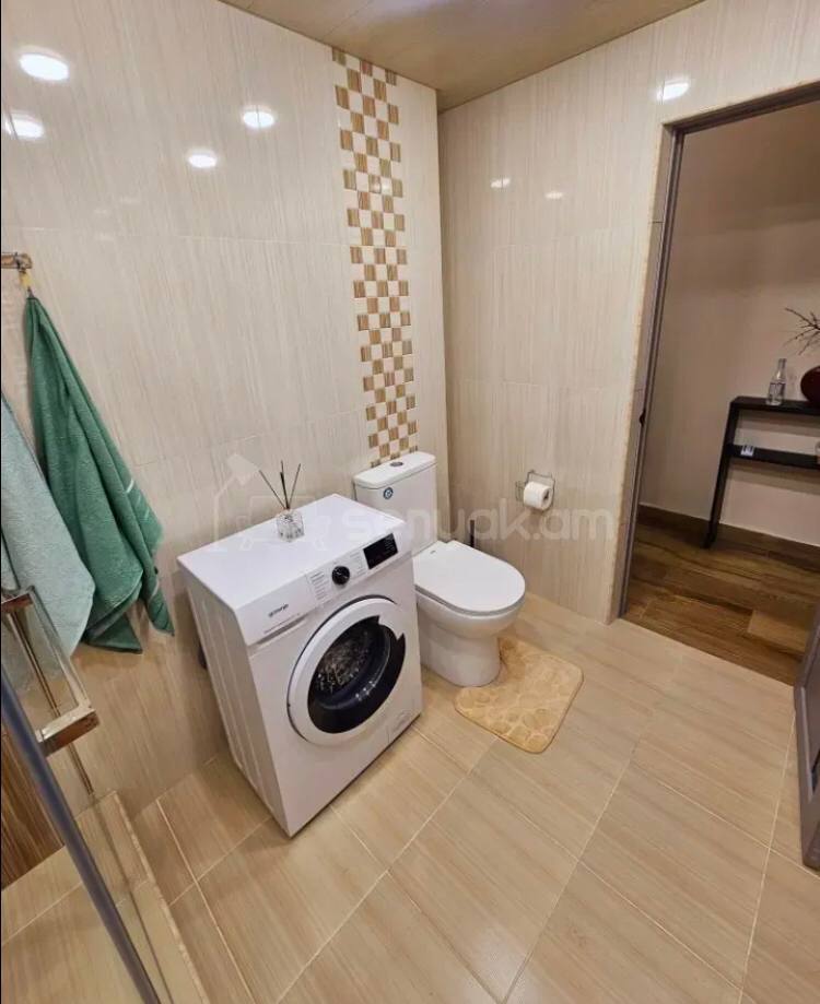 2 Սենյականոց Բնակարան, 65քմ, 8/9 հարկ, Կապիտալ Վերանորոգված