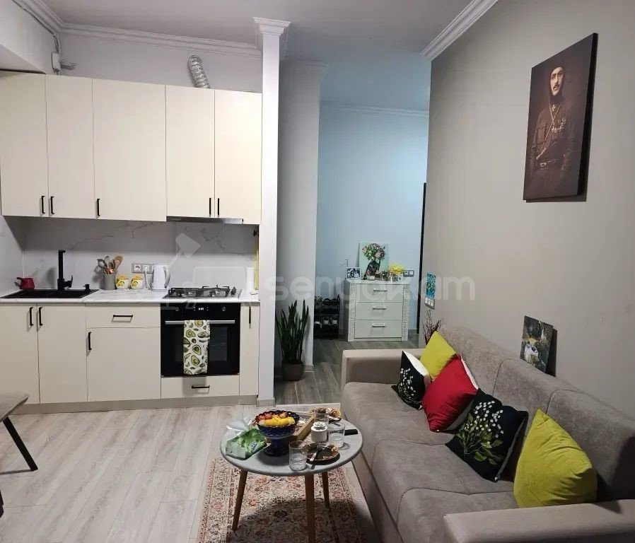 2 Սենյականոց Բնակարան, 50քմ, 2/16 հարկ, Դիզայներական Վերանորոգված, Կահավորված, Արևկող