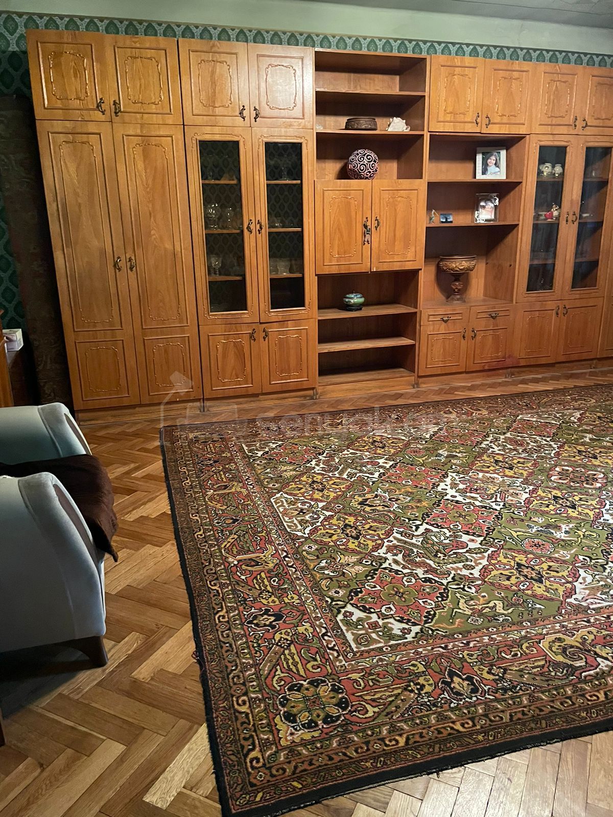 4 Սենյականոց Բնակարան Քարե Շենքում, 120քմ, 5/5 հարկ, Պետական Վիճակում