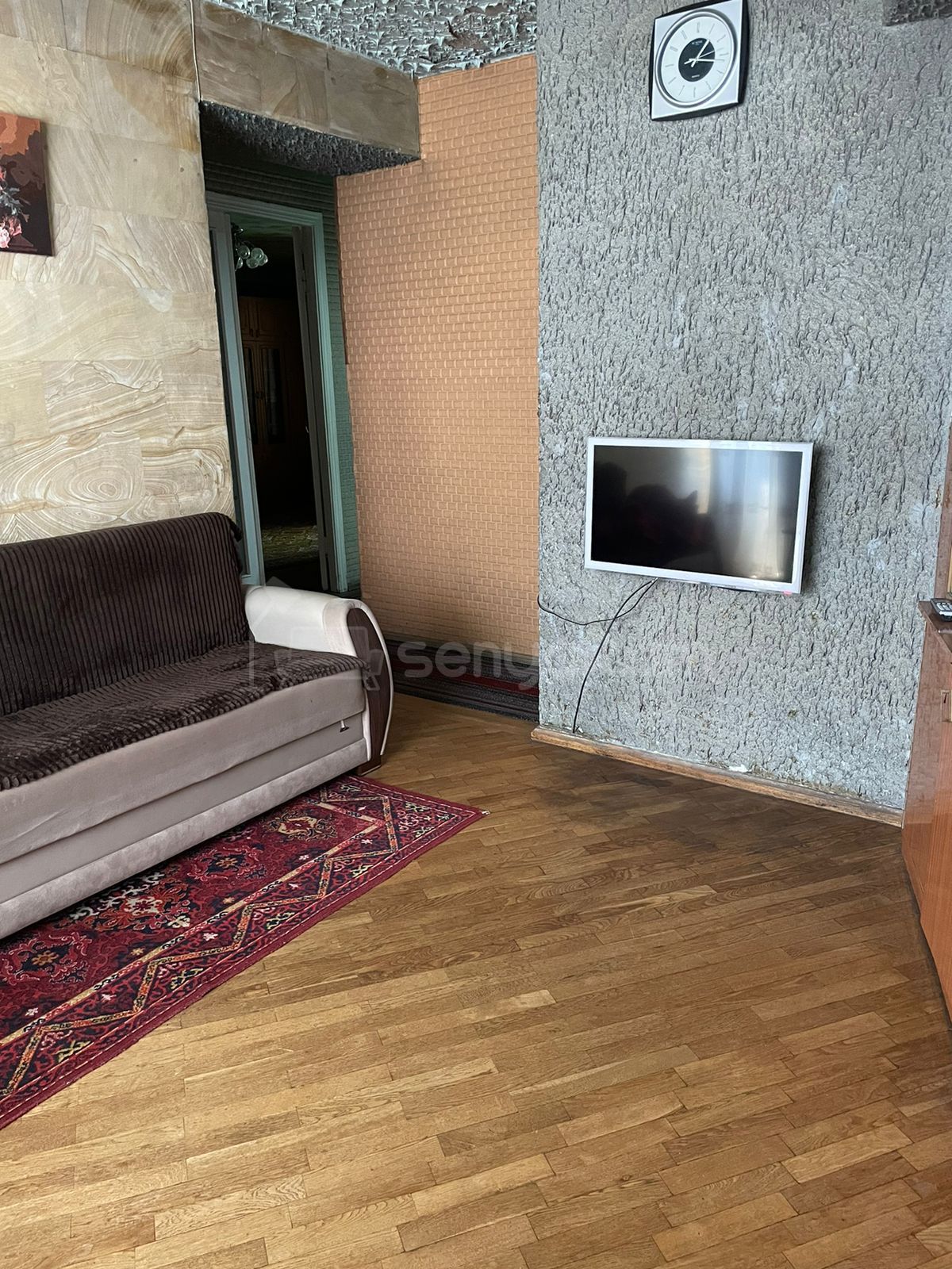 4 Սենյականոց Բնակարան Քարե Շենքում, 120քմ, 5/5 հարկ, Պետական Վիճակում