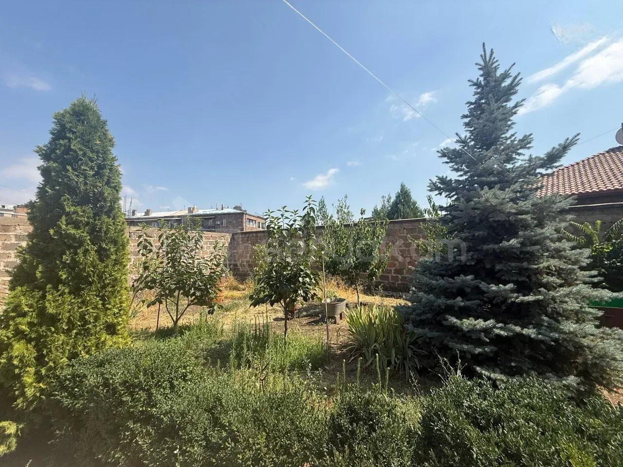 7 Սենյականոց Շքեղ Առանձնատուն, 447քմ, Ավտոտնակով