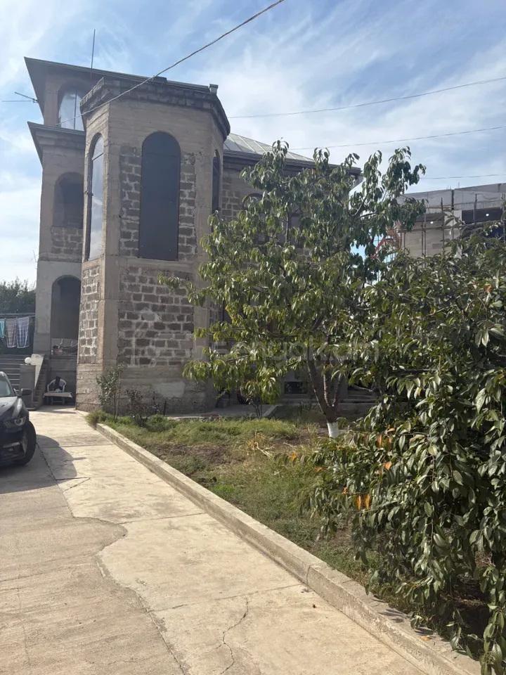 7 Սենյականոց Շքեղ Առանձնատուն, 447քմ, Ավտոտնակով