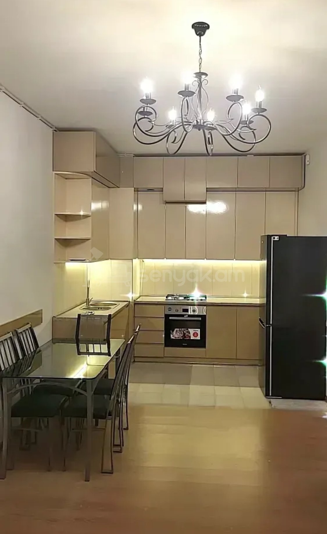 2 Սենյականոց Բնակարան Նորակառույցում, 59քմ, 10/13 հարկ, Կապիտալ Վերանորոգված, Կահավորված, Արևկող