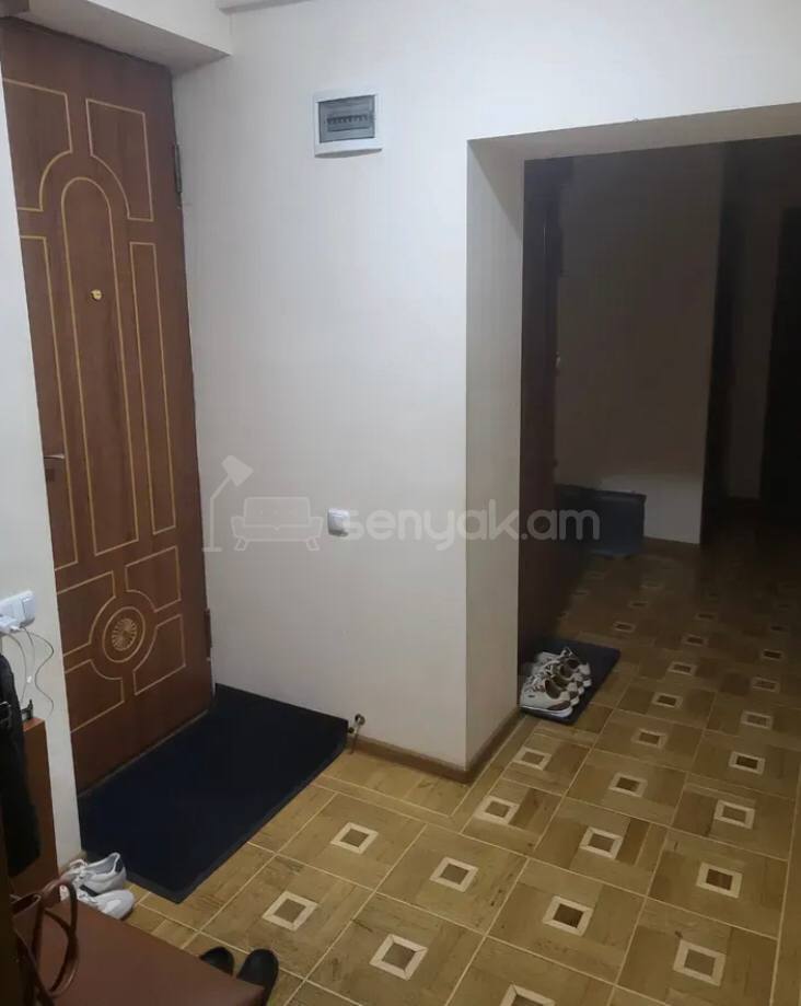 4 Սենյականոց Բնակարան Քարե Շենքում, 115քմ, 2/5 հարկ, Կապիտալ Վերանորոգված