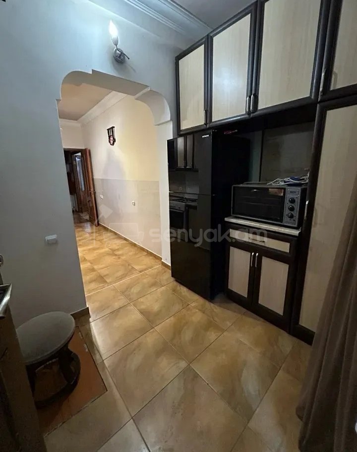 3 Սենյականոց Բնակարան, 80քմ, 1/9 հարկ, Նորմալ Վիճակում