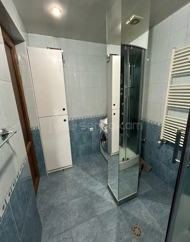 3 Սենյականոց Բնակարան, 80քմ, 1/9 հարկ, Նորմալ Վիճակում