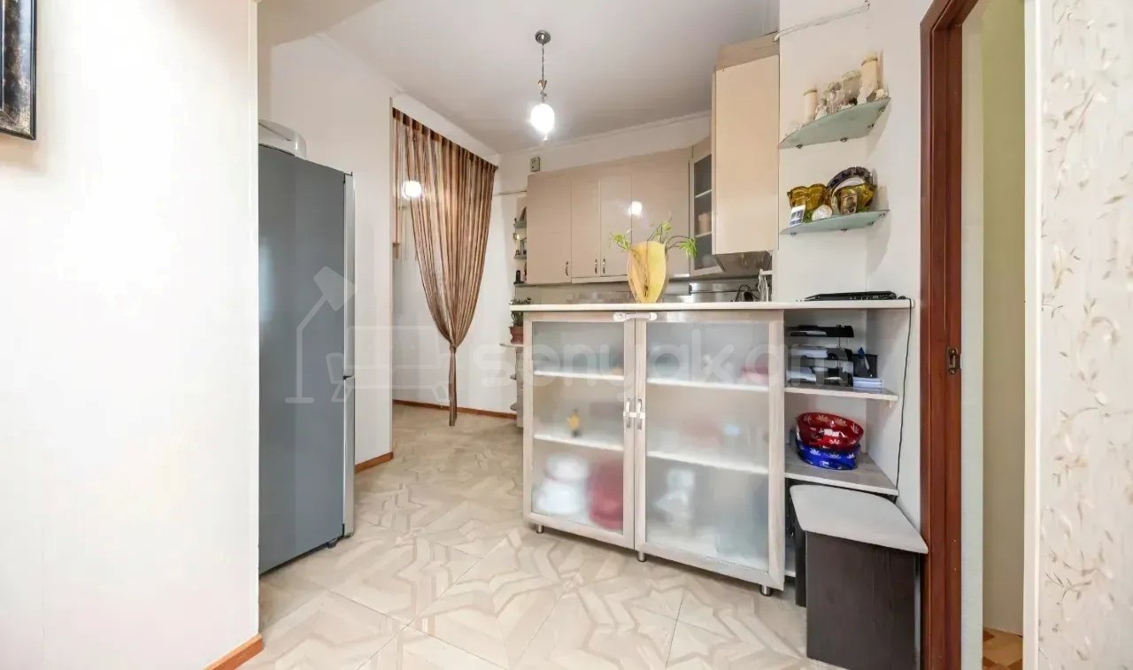 3 Սենյականոց Բնակարան Նորակառույցում, 81քմ, 11/12 հարկ, Կապիտալ Վերանորոգված