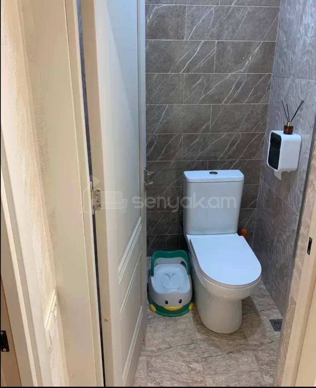 4 Սենյականոց Բնակարան Նորակառույցում, 96քմ, 10/16 հարկ, Կապիտալ Վերանորոգված, Կահավորված, Արևկող