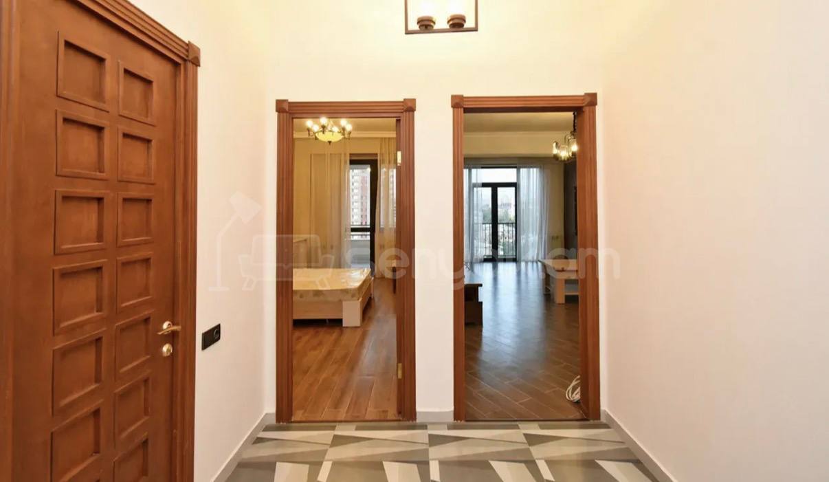 2 Սենյականոց Բնակարան, 75քմ, 9/13 հարկ, Կապիտալ Վերանորոգված, Կահավորված
