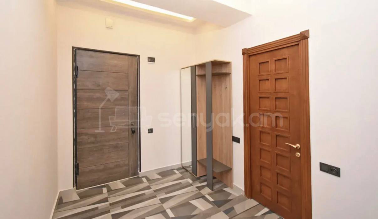 2 Սենյականոց Բնակարան, 75քմ, 9/13 հարկ, Կապիտալ Վերանորոգված, Կահավորված