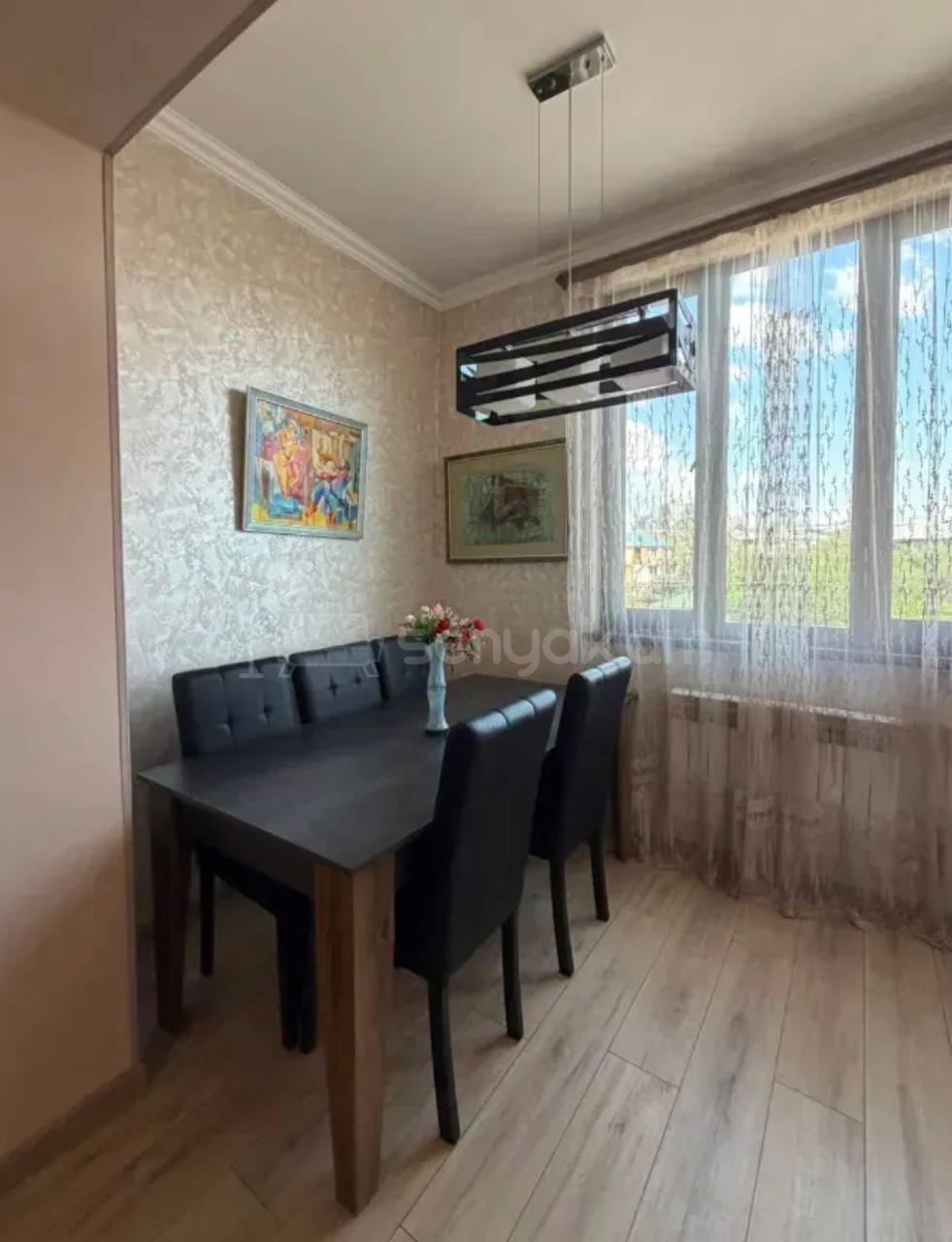 4 Սենյականոց Բնակարան Քարե Շենքում, 78քմ, 5/5 հարկ, Կապիտալ Վերանորոգված
