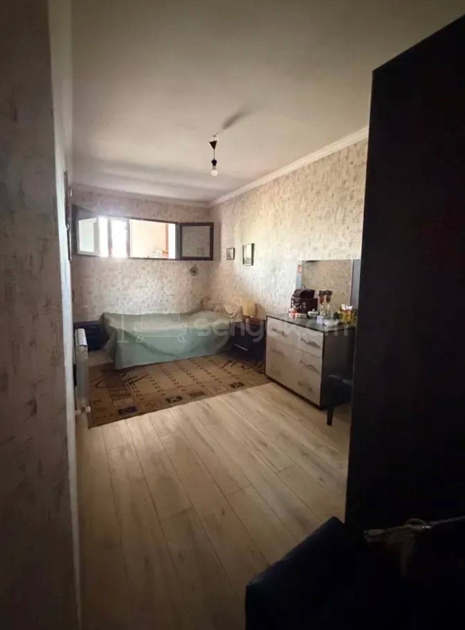 4 Սենյականոց Բնակարան Քարե Շենքում, 78քմ, 5/5 հարկ, Կապիտալ Վերանորոգված