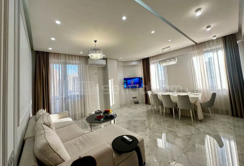 3 Սենյականոց Բնակարան, 95քմ, 4/14 հարկ, Կապիտալ Վերանորոգված