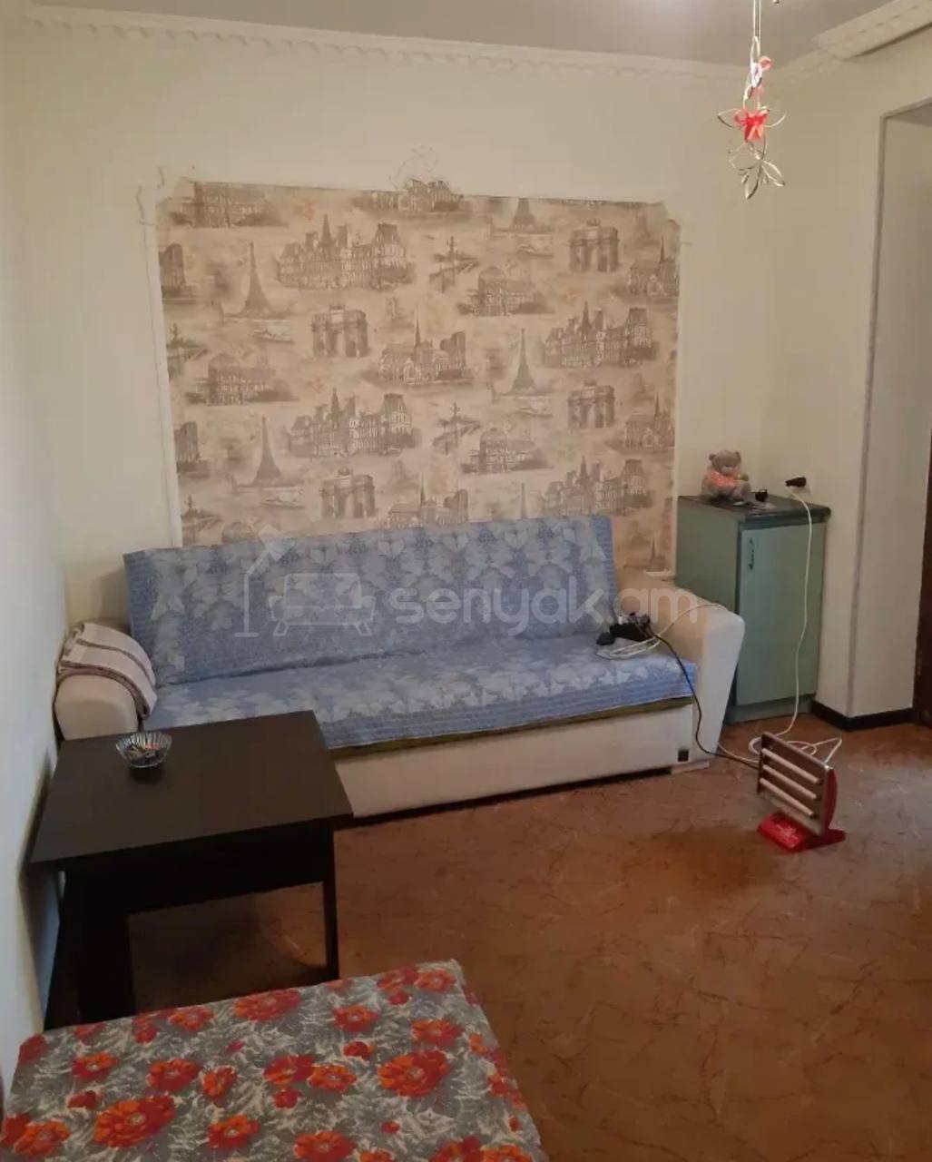 2 Սենյականոց Բնակարան Քարե Շենքում, 32քմ, 5/5 հարկ, Նորմալ Վիճակում