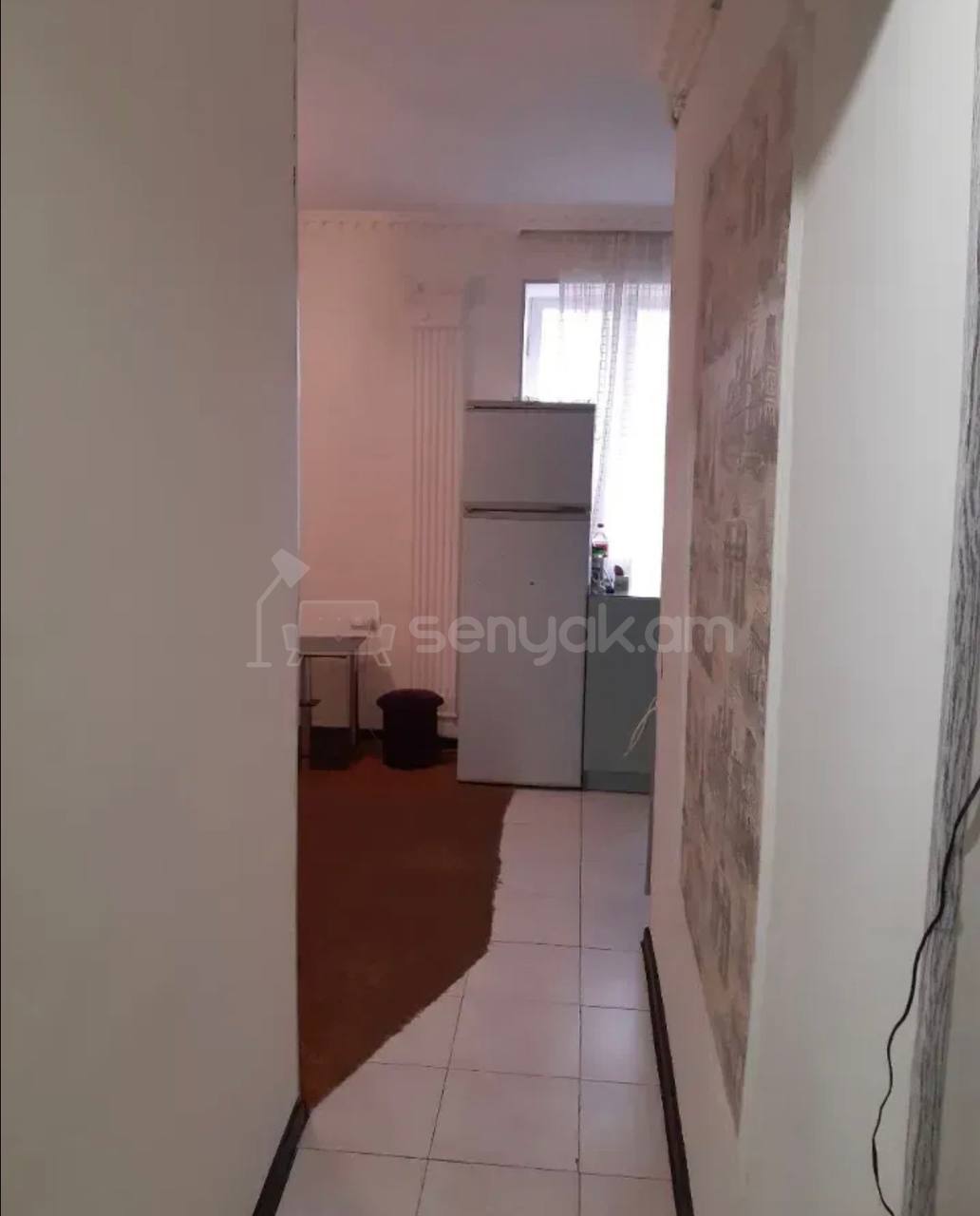 2 Սենյականոց Բնակարան Քարե Շենքում, 32քմ, 5/5 հարկ, Նորմալ Վիճակում