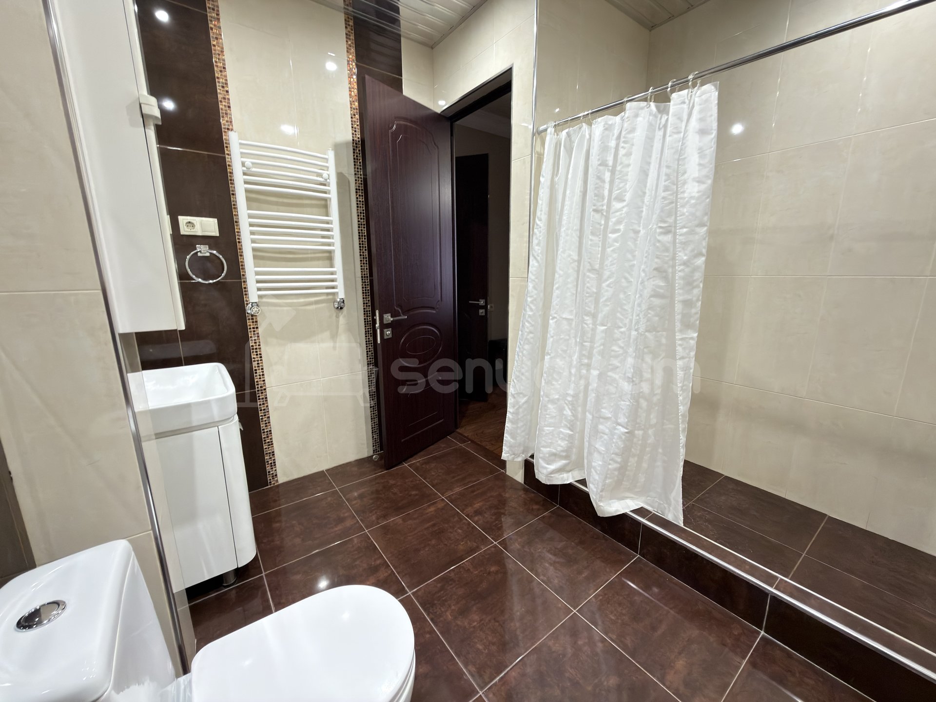 4 Սենյականոց Բնակարան Նորակառույցում, 151քմ, 7/11 հարկ, Կապիտալ Վերանորոգված, Կահավորված, Արևկող
