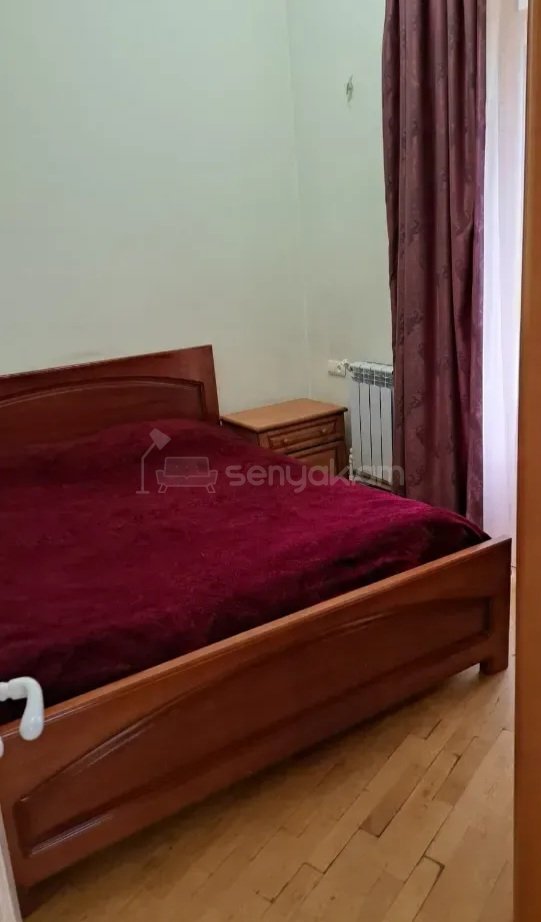 3 Սենյականոց Բնակարան Քարե Շենքում, 80քմ, 3/4 հարկ, Կապիտալ Վերանորոգված, Կահավորված