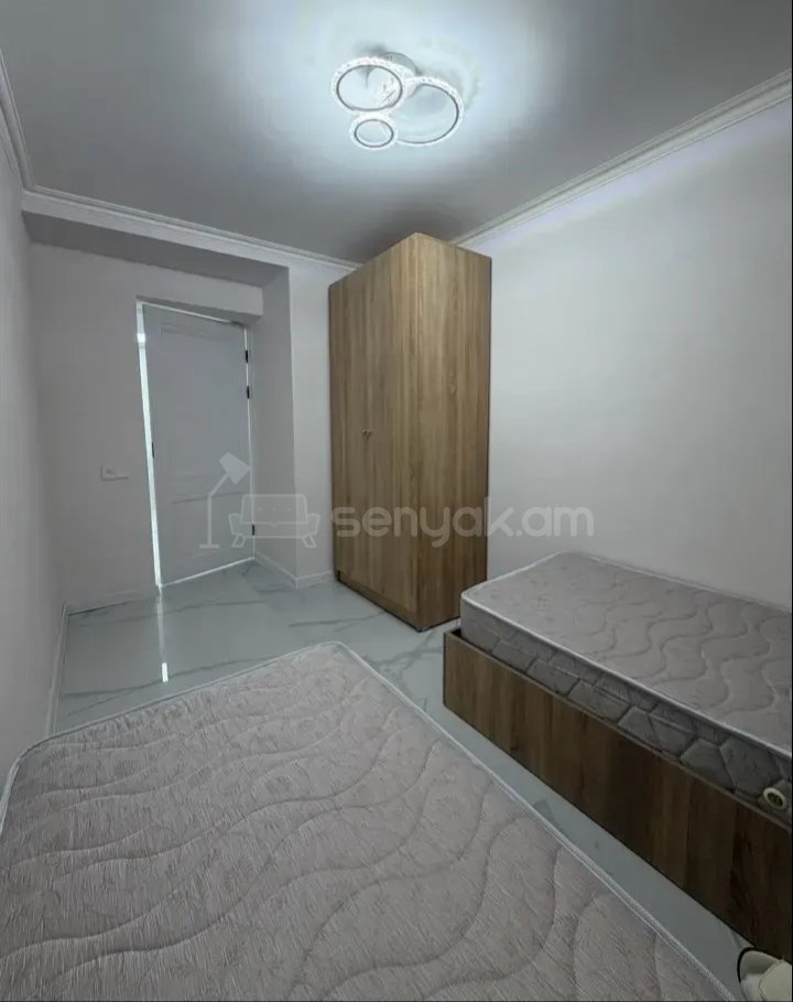 3 Սենյականոց Սեփական Տուն, 10քմ, Կապիտալ Վերանորոգված, Կահավորված