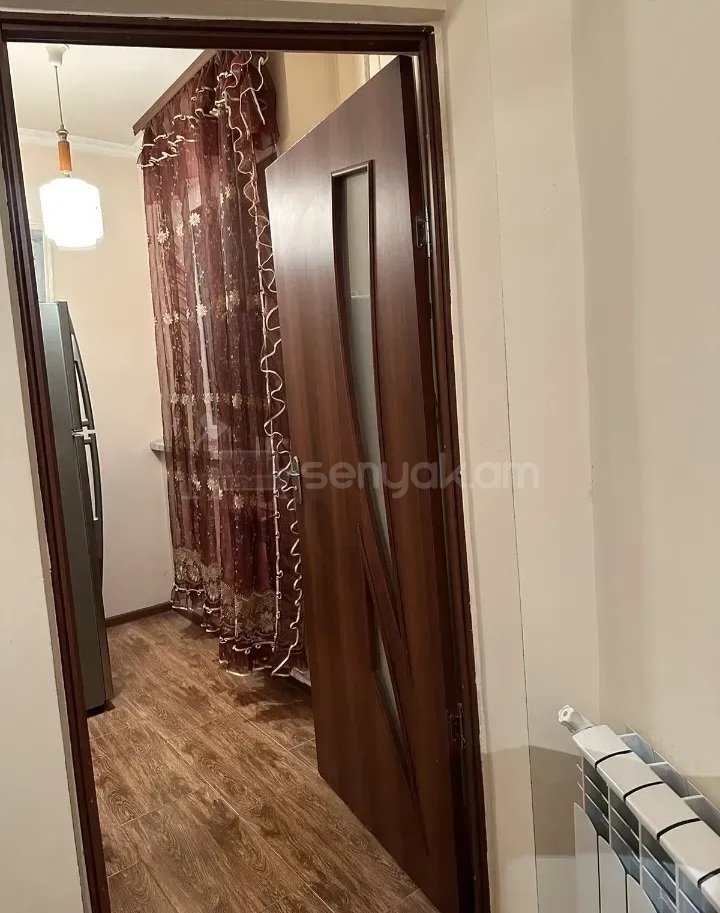 1 Սենյականոց Բնակարան Քարե Շենքում, 41քմ, 3/12 հարկ, Կապիտալ Վերանորոգված, Կահավորված