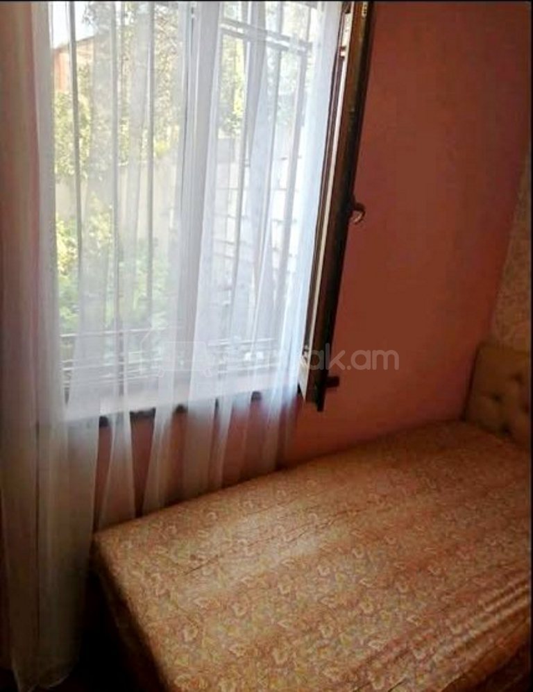 3 Սենյականոց Սեփական Տուն, 50քմ, Կապիտալ Վերանորոգված