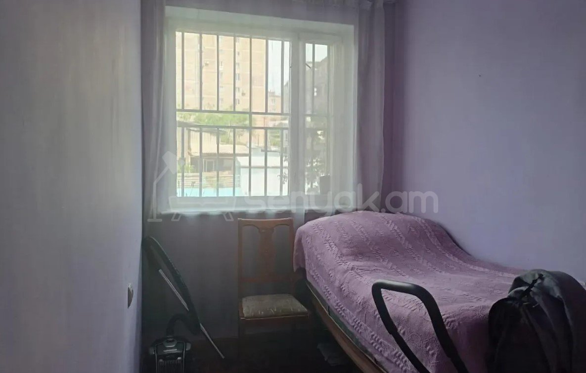 2 Սենյականոց Բնակարան, 75քմ, 2/9 հարկ, Պետական Վիճակում