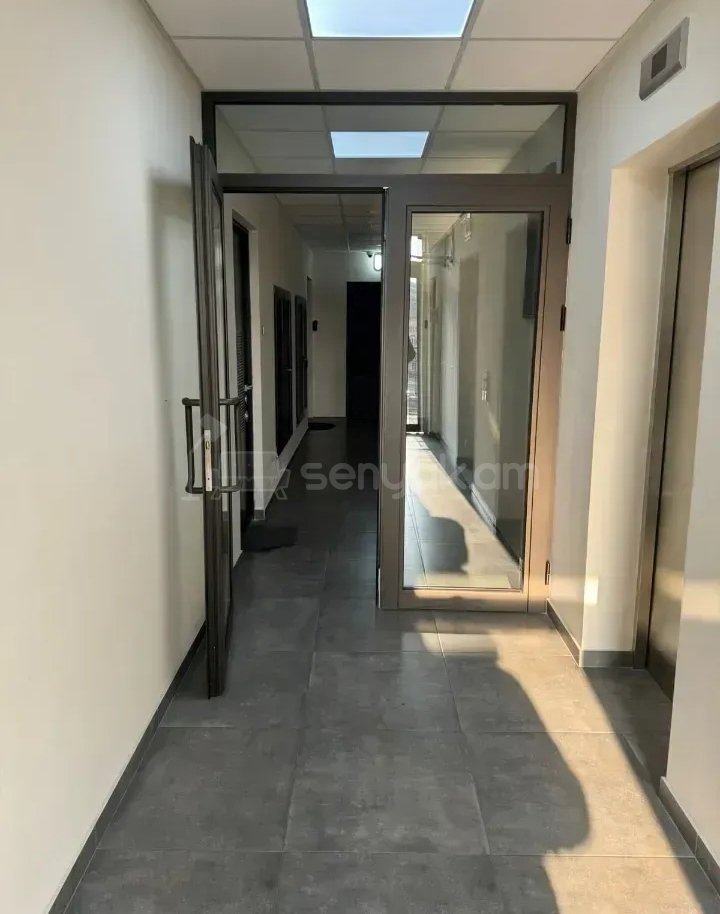 3 Սենյականոց Բնակարան Նորակառույցում, 103քմ, 4/17 հարկ, Կապիտալ Վերանորոգված