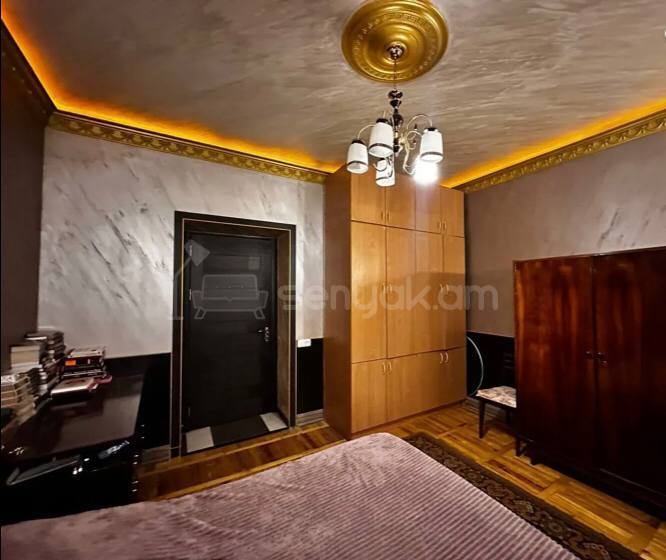 4 Սենյականոց Բնակարան Քարե Շենքում, 126քմ, 2/5 հարկ, Նորմալ Վիճակում