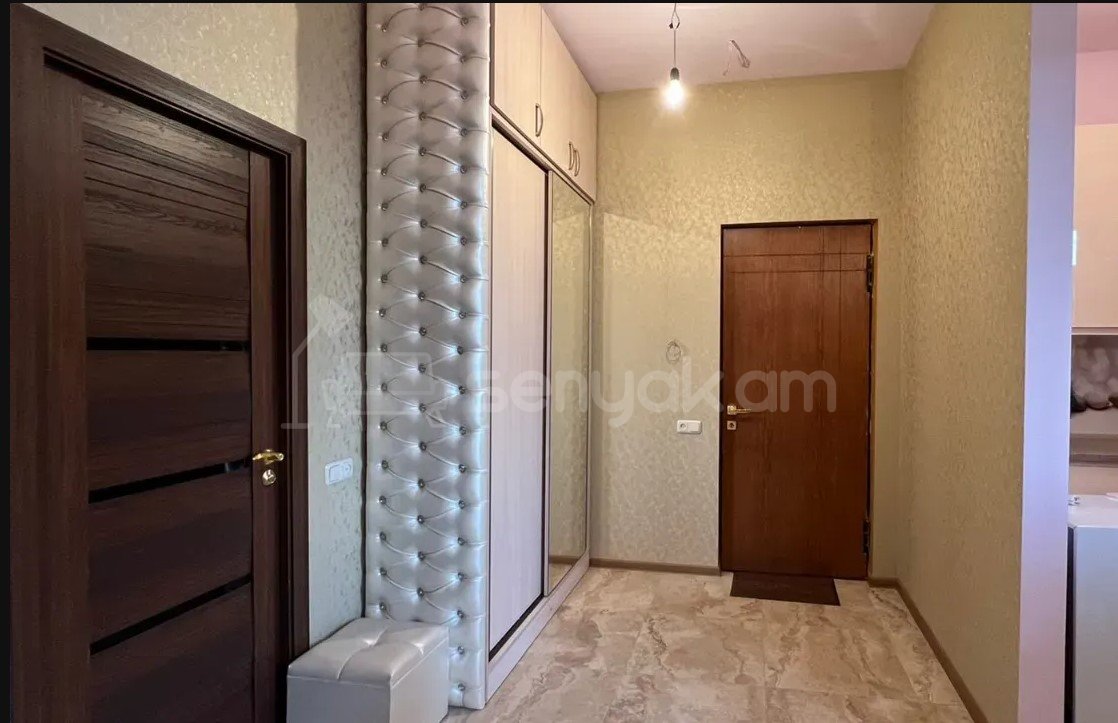 3 Սենյականոց Բնակարան Նորակառույցում, 65քմ, 4/18 հարկ, Դիզայներական Վերանորոգված, Կահավորված