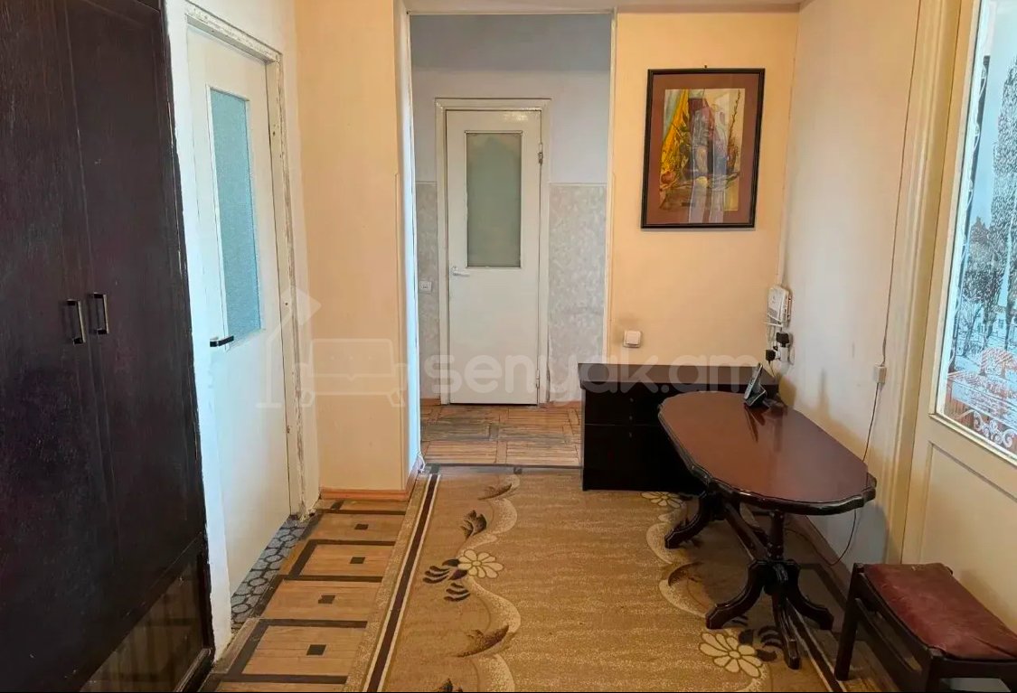 3 Սենյականոց Բնակարան, 91քմ, 9/9 հարկ, Պետական Վիճակում