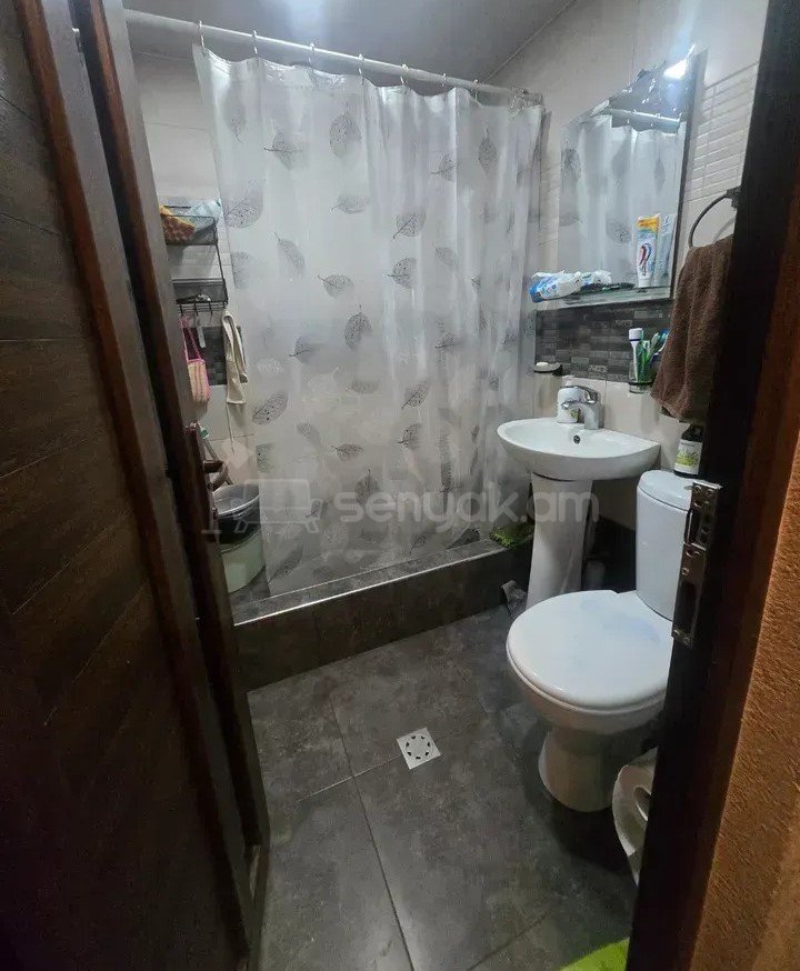 2 Սենյականոց Բնակարան, 53քմ, 2/8 հարկ, Նորմալ Վիճակում