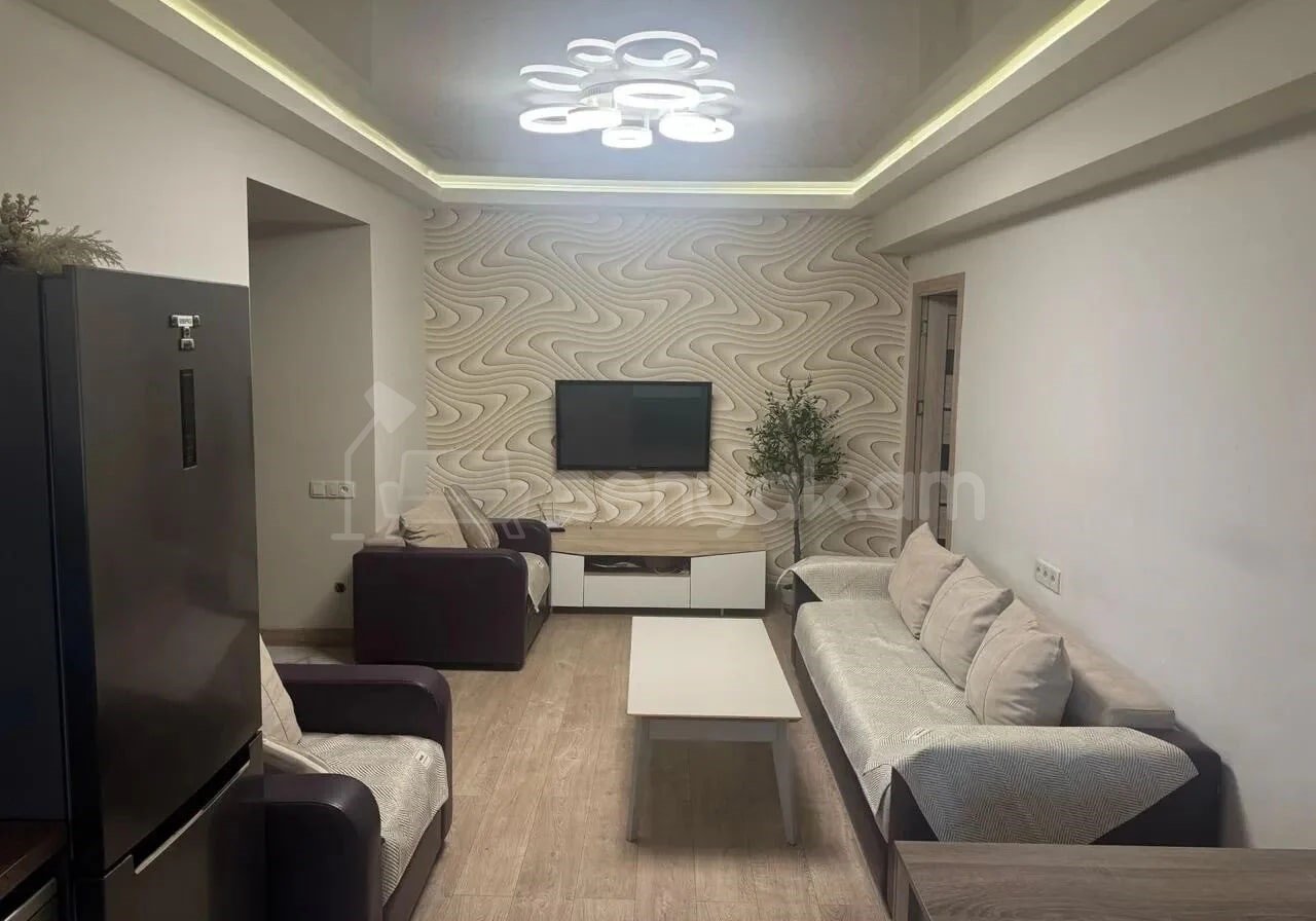 3 Սենյականոց Բնակարան, 63քմ, 4/10 հարկ, Կապիտալ Վերանորոգված