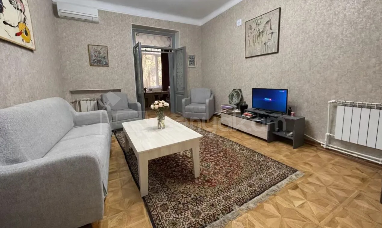 2 Սենյականոց Բնակարան Քարե Շենքում, 71քմ, 2/5 հարկ, Կապիտալ Վերանորոգված, Կահավորված, Արևկող