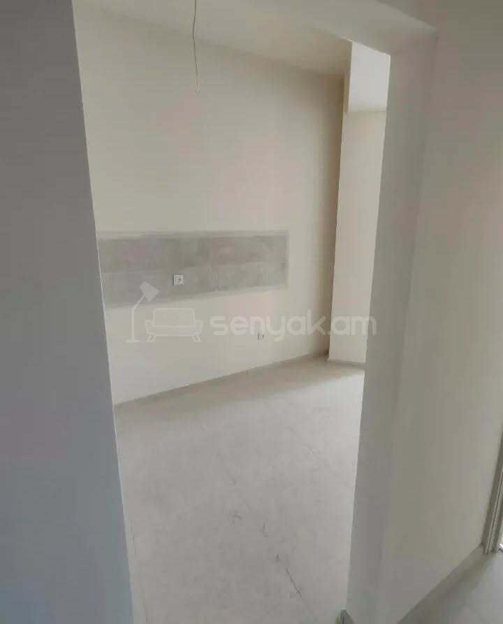 3 Սենյականոց Բնակարան Նորակառույցում, 84քմ, 13/16 հարկ, Կապիտալ Վերանորոգված