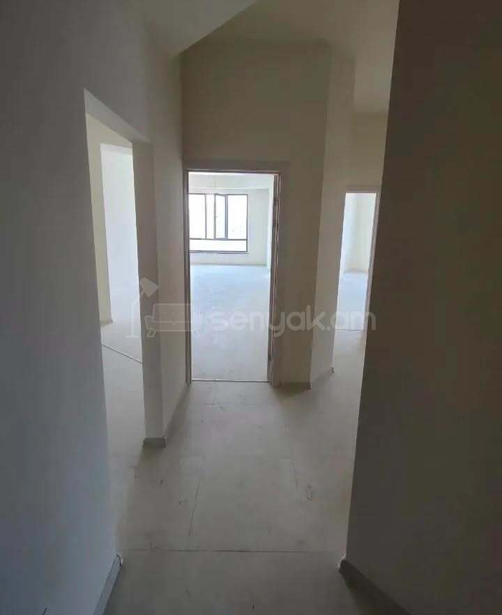 3 Սենյականոց Բնակարան Նորակառույցում, 84քմ, 13/16 հարկ, Կապիտալ Վերանորոգված