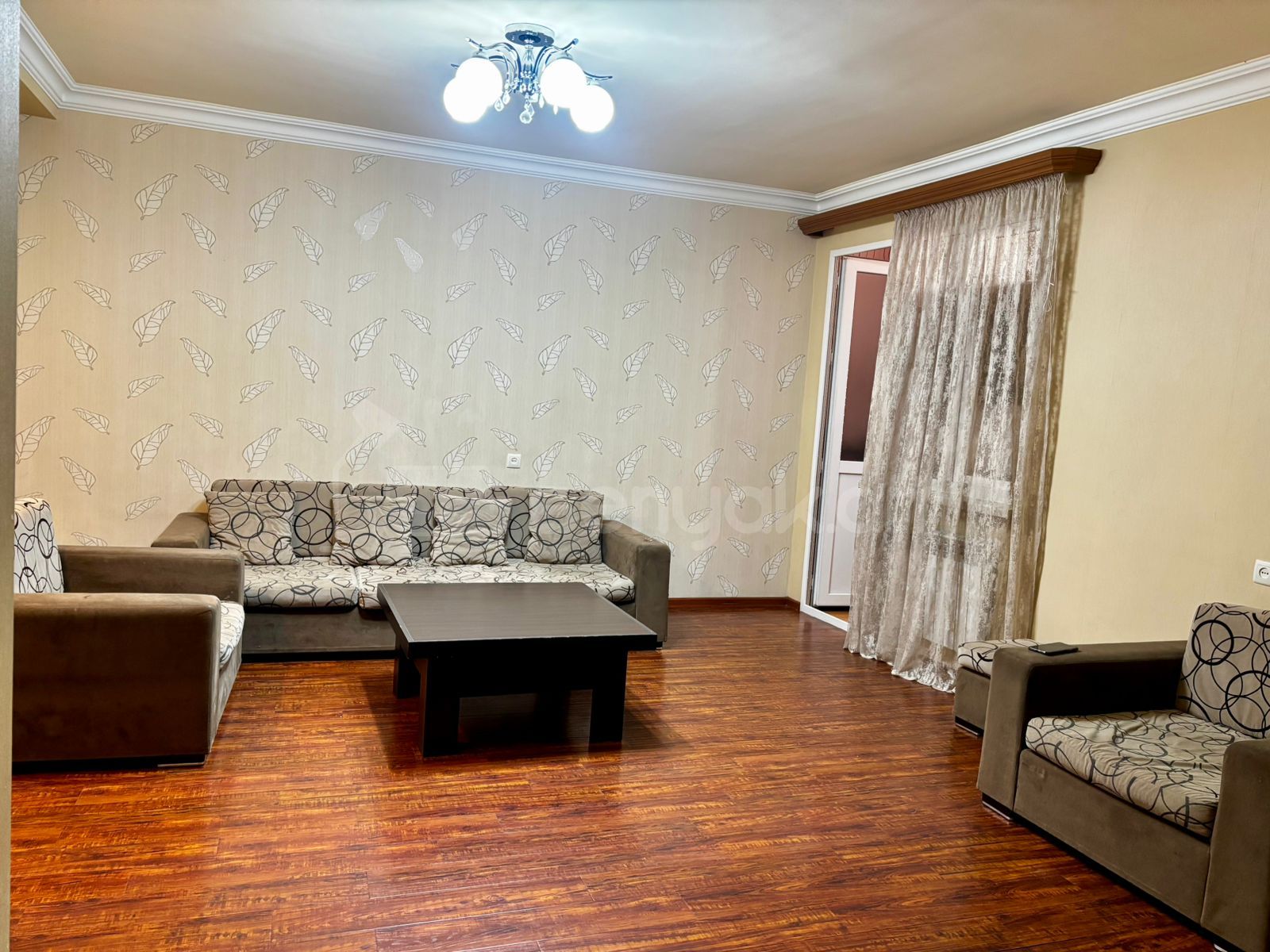 2 Սենյականոց Բնակարան, 62քմ, 8/16 հարկ, Կապիտալ Վերանորոգված, Կահավորված, Արևկող