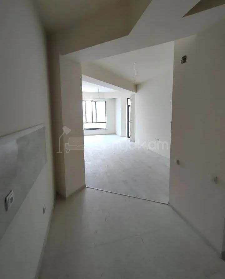 3 Սենյականոց Բնակարան Նորակառույցում, 84քմ, 13/16 հարկ, Կապիտալ Վերանորոգված