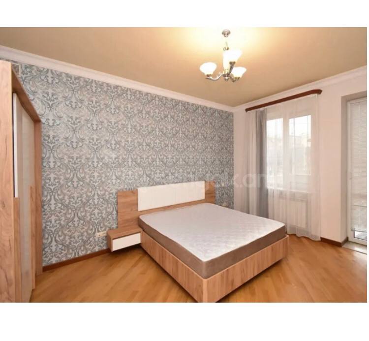 8 Սենյականոց Շքեղ Առանձնատուն, 430քմ, Կահավորված, Լողավազանով, Ավտոտնակով