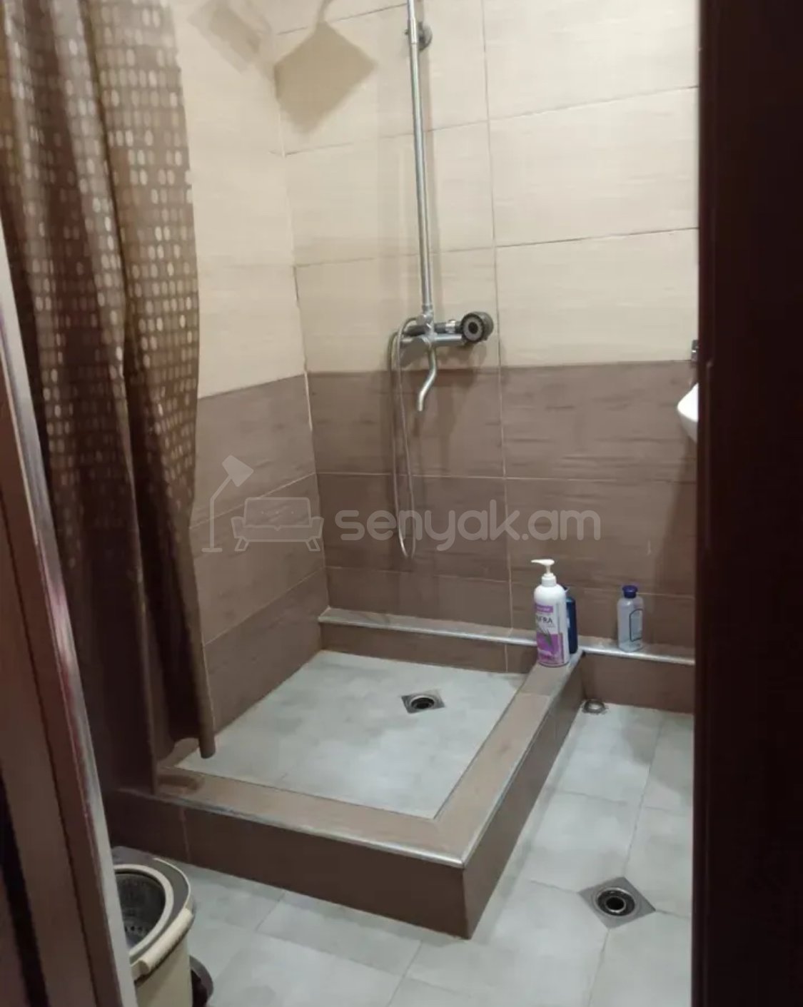 3 Սենյականոց Բնակարան, 75քմ, 9/9 հարկ, Նորմալ Վիճակում