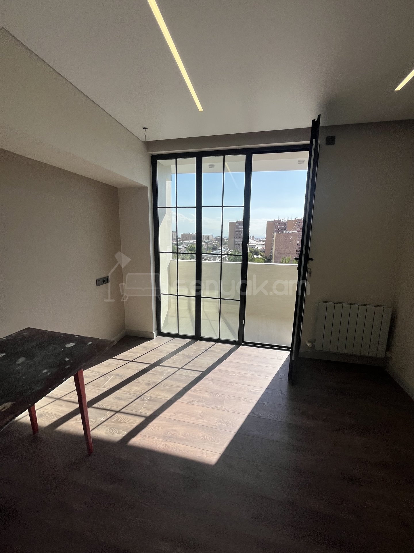3 Սենյականոց Բնակարան, 68քմ, 10/10 հարկ, Դիզայներական Վերանորոգված