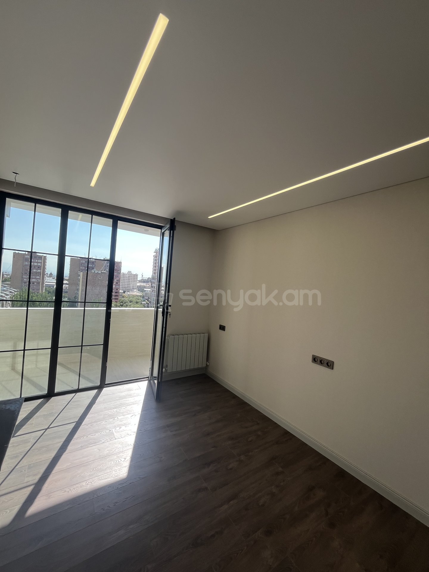 3 Սենյականոց Բնակարան, 68քմ, 10/10 հարկ, Դիզայներական Վերանորոգված